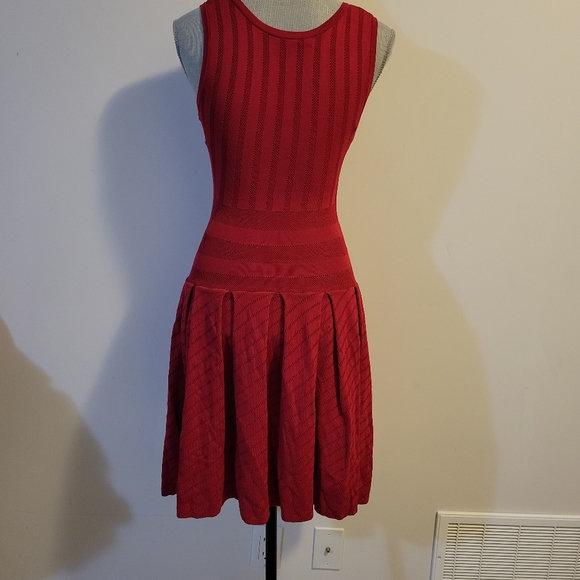 Pink Tartan fit and flare red dress - Picture 5 of 7